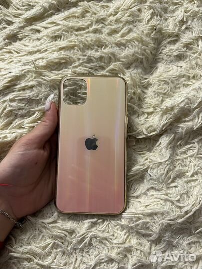 Чехол на iPhone 11