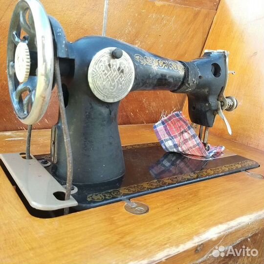 Швейная машинка ножная пмз им Калинина