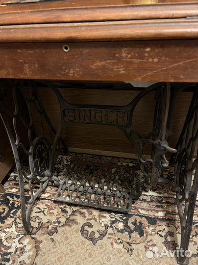 Старинная швейная машинка зингер singer