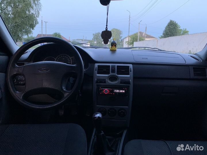 LADA Priora 1.6 МТ, 2010, 239 853 км