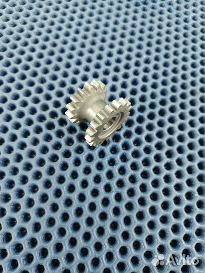 Suzuki GSX-R750 Y K1 K2 K3 шестерня стартера