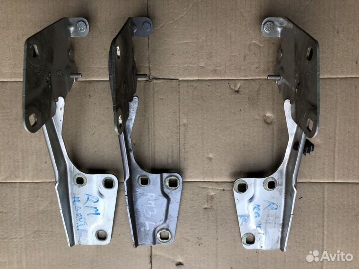 Петля капота Renault Megane 3 2009-2016