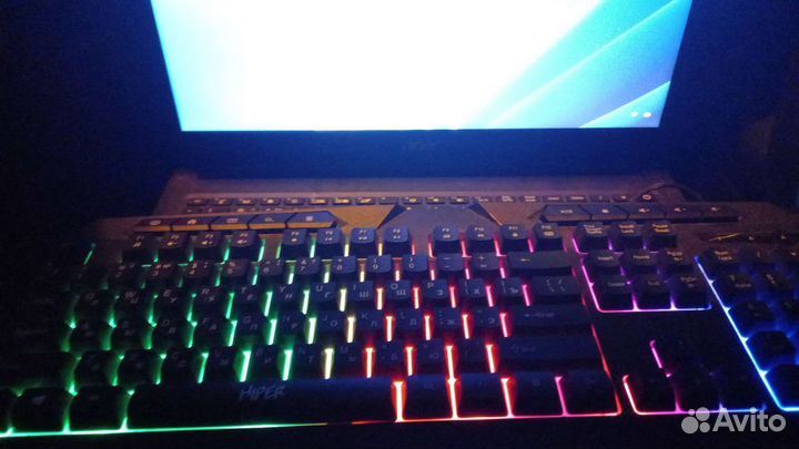 Ноутбук аcer в хорошом состоянии даже года нету