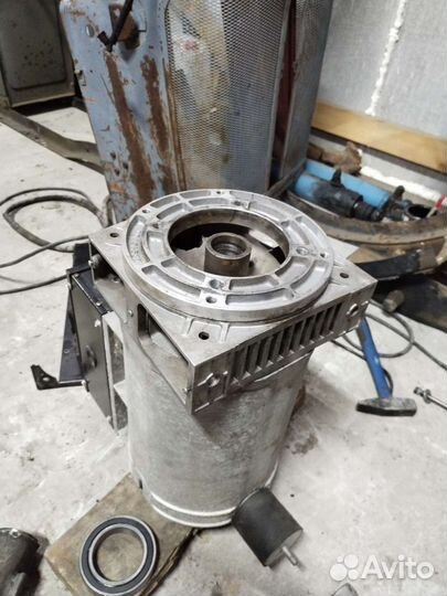 Дизельный генератор15 kv 380в lombаrdini