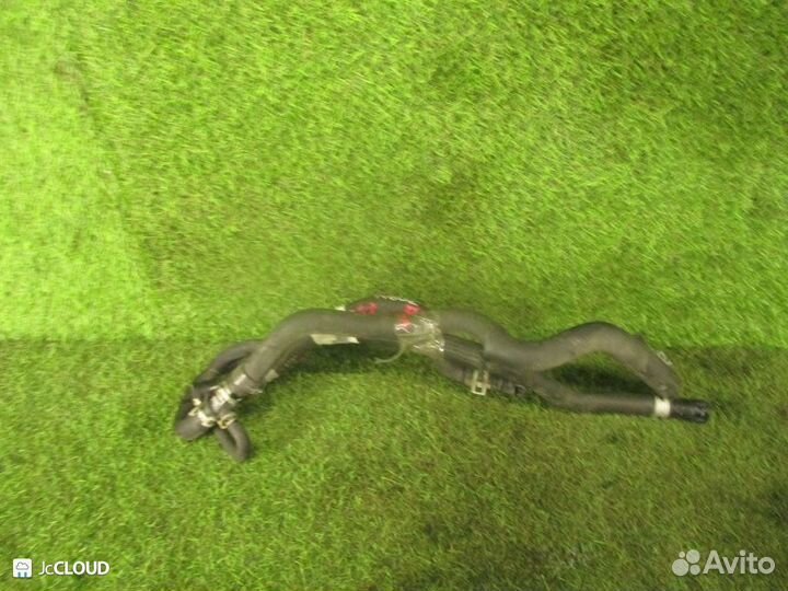 Патрубок радиатора на mazda tribute EP3W L3-DE