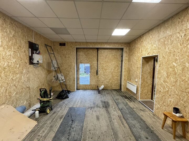 Гараж, > 30 м²