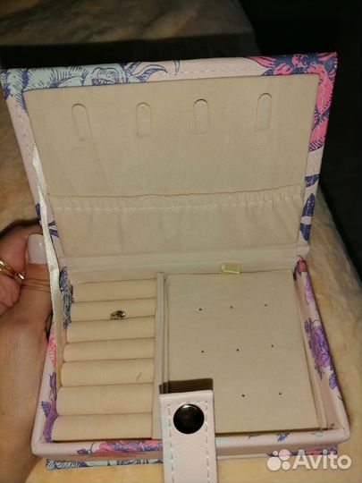 Шкатулка для украшений