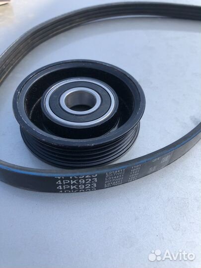 Ролик натяжителя и ремень кондиционера тойота