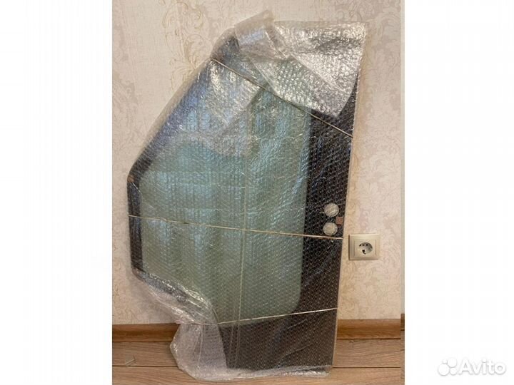 Стекло лобовое Komatsu