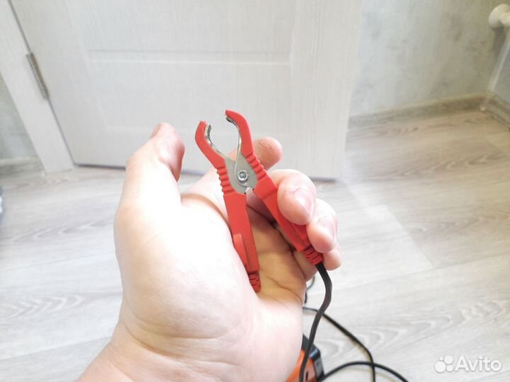 Зарядное устройство