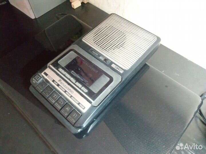 Кассетный магнитофон-диктофон Panasonic RQ-2102
