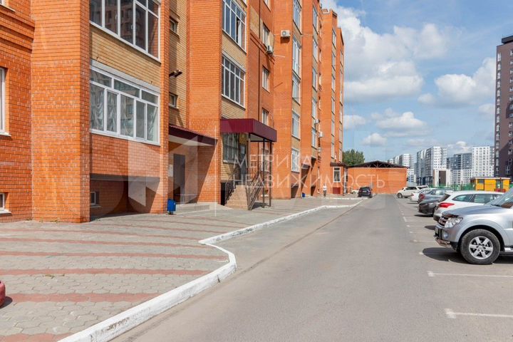 4-к. квартира, 126 м², 1/7 эт.