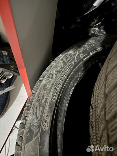 Accelera 651 255/40 R19 19B