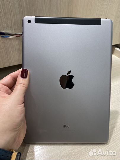 Планшет apple iPad (6-го поколения) WI-FI+Cellular