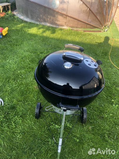 Угольный гриль weber