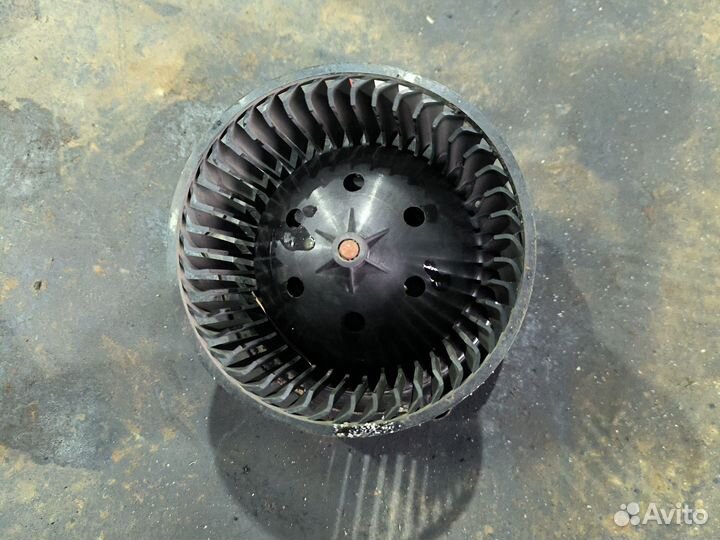 Моторчик печки на Kia Spectra