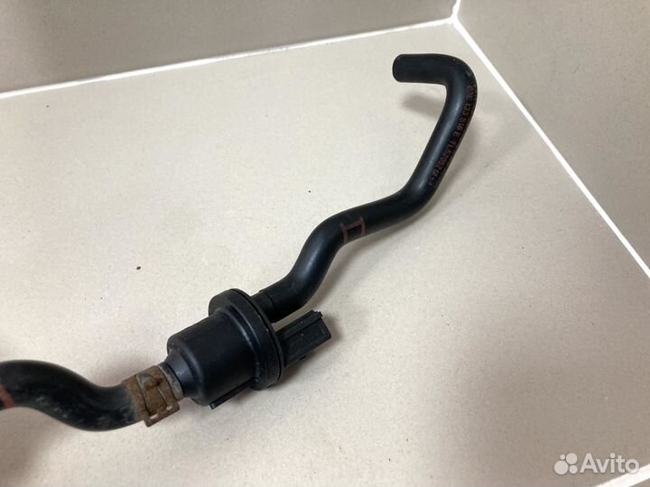 Клапан с патрубками вентиляции Skoda Fabia 2010-15