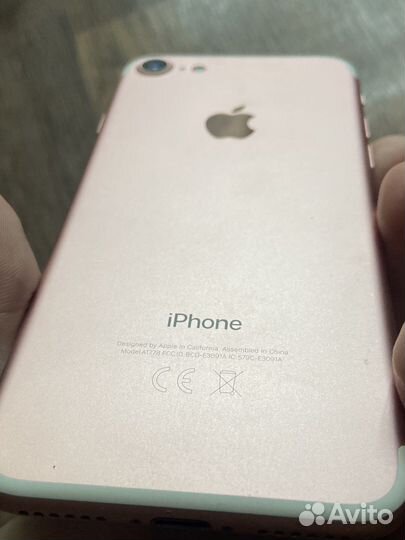 Телефон iPhone 7 128gb