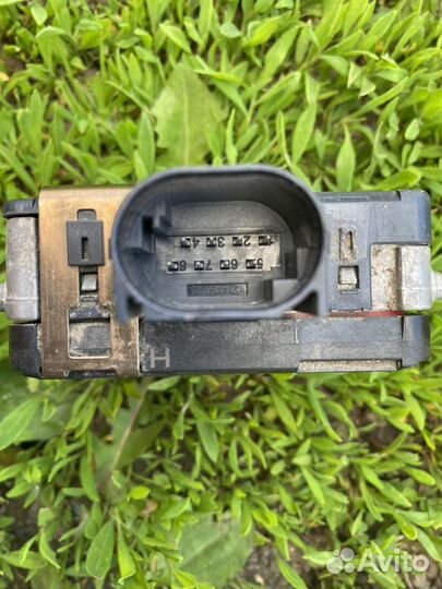 Датчик слепых зон VW Tiguan 2, 3Q0907590G