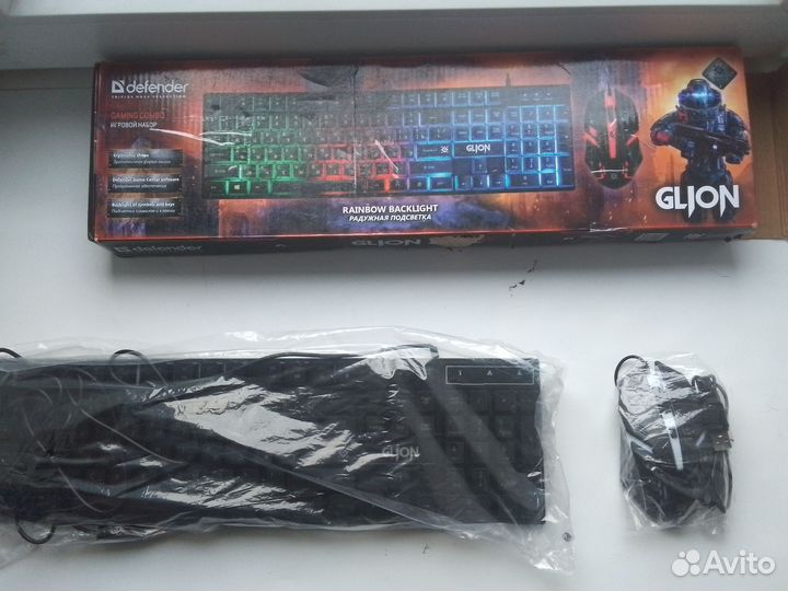 Игровая клавиатура и мышь