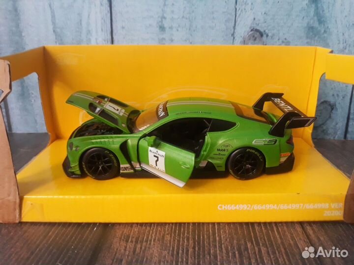 Машинка металлическая Bentley Continental GT3