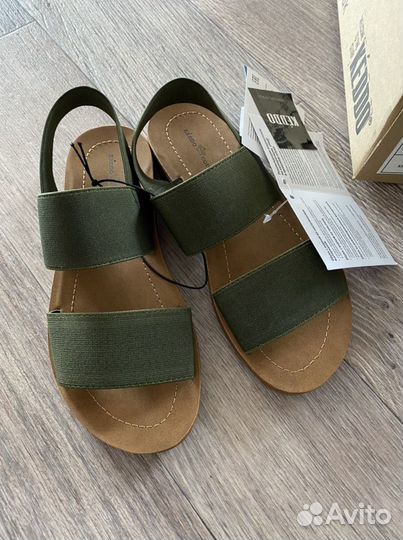 Босоножки для девочки