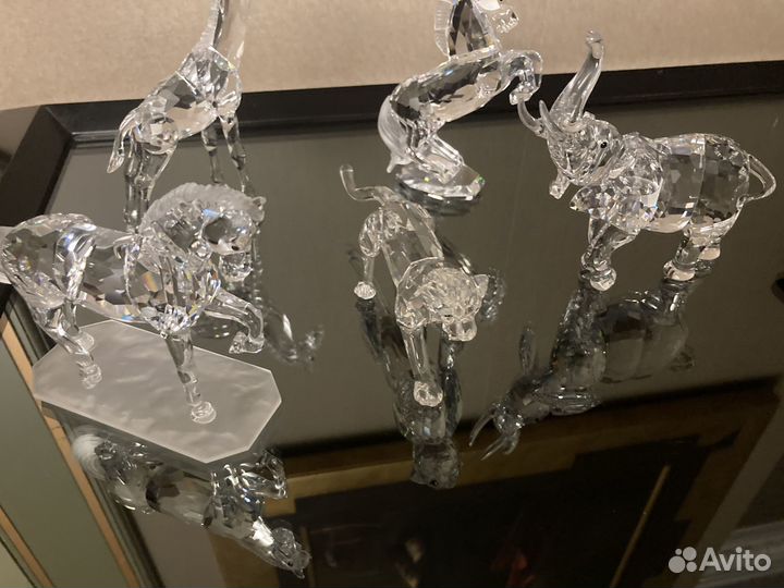 Фигурки Swarovski