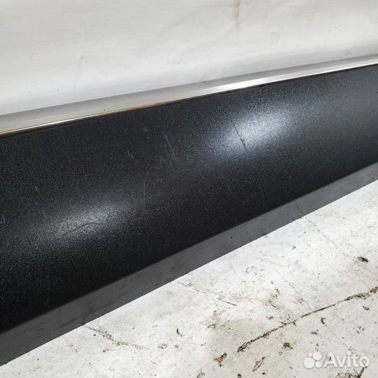 Накладка двери передняя правая Renault Arkana 1