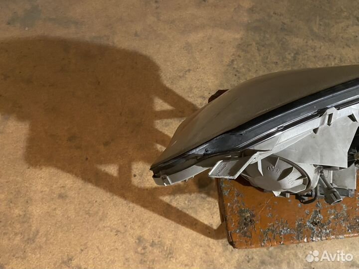 Фара левая тойота марк 2