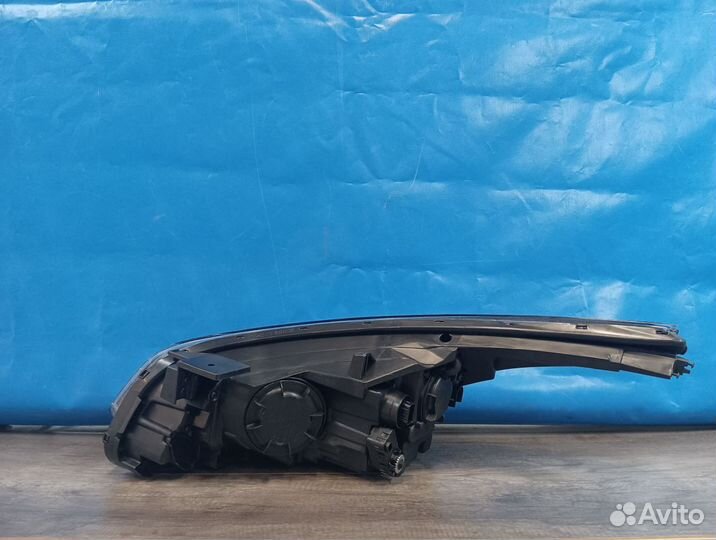 Фара правая Kia Rio FB