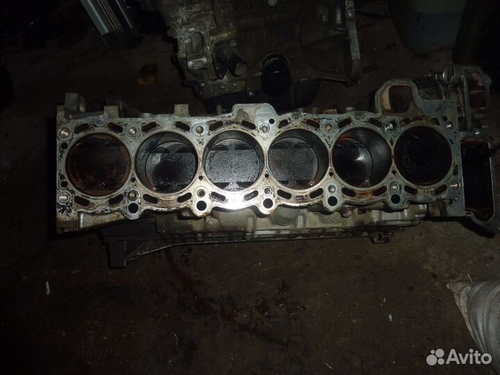 Шорт блок M54B22 коленвал поршень насос