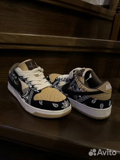 Кроссовки nike тревис скот 41