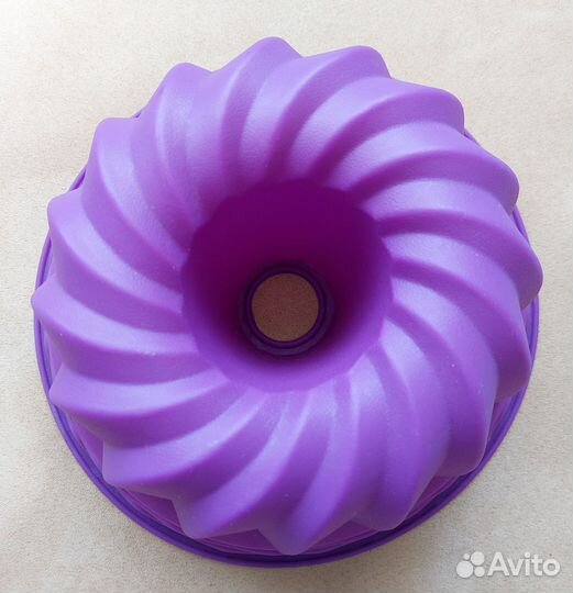 Форма силиконовая для выпечки 24см