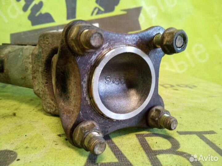 Карданный вал передний Nissan Terrano R50 ZD30