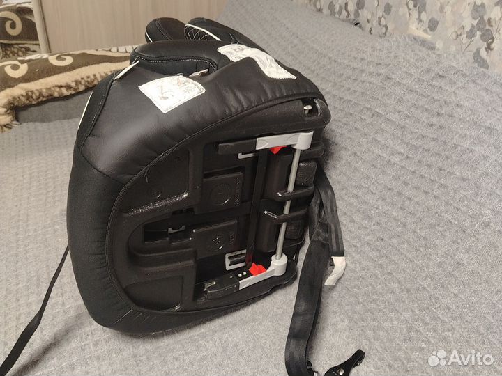 Автомобильное детское кресло от 9 до 36 кг