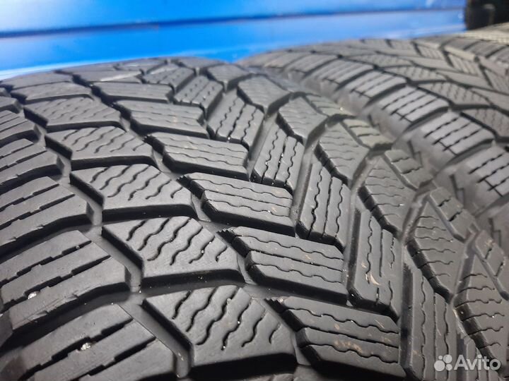 Michelin X-Ice Snow SUV 255/50 R19 и 235/55 R19 105H