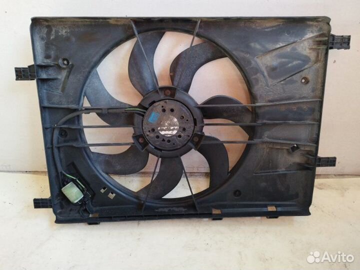 Вентилятор охлаждения радиатора Chevrolet Cruz 1
