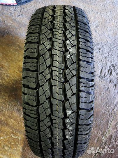 Roadstone Roadian A/T RA7 205/70 R15 96T