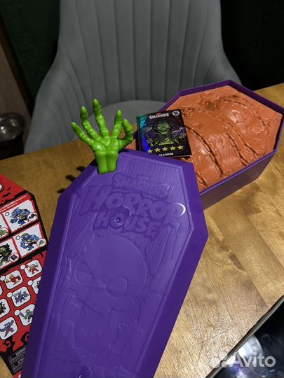 Zuru smashers horror house