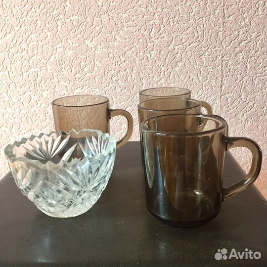 Посуда много разной