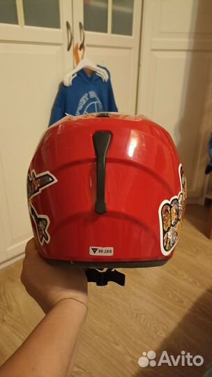 Горнолыжный шлем