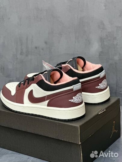 Nike air jordan 1 low