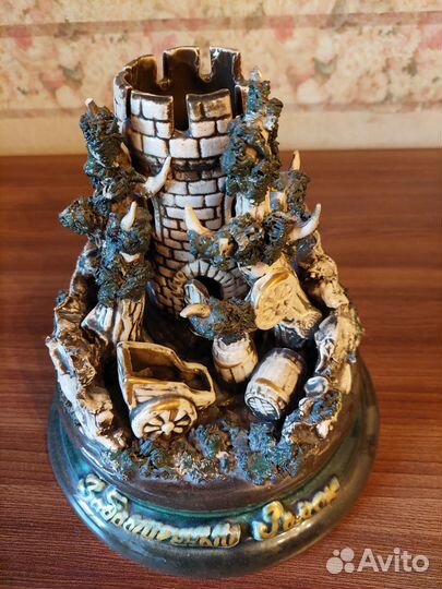 Подсвечник «Старый замок»