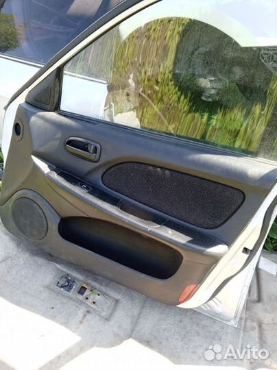 Карта(обшивка)передней правой двери Hyundai Sonata