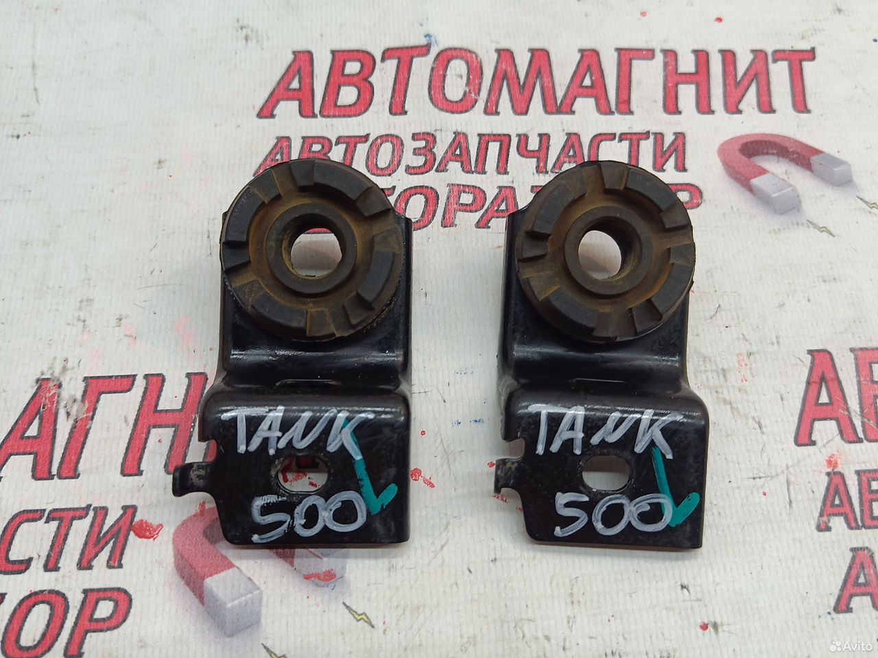 Кронштейн крепления радиатора Tank 500