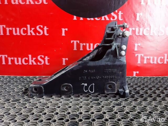 Кронштейн торсиона кабины левый Daf XF106
