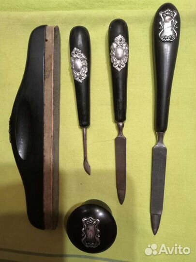 Маникюрный набор начало 19в