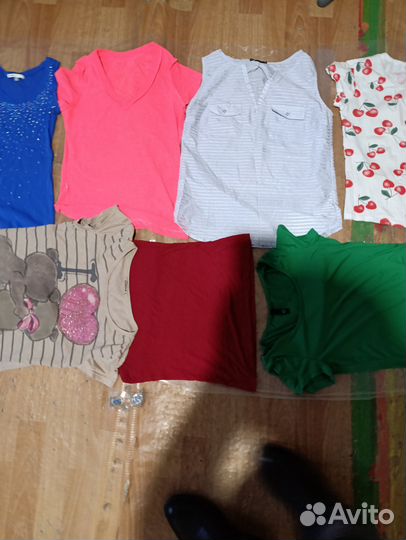 Комплект женских футболок