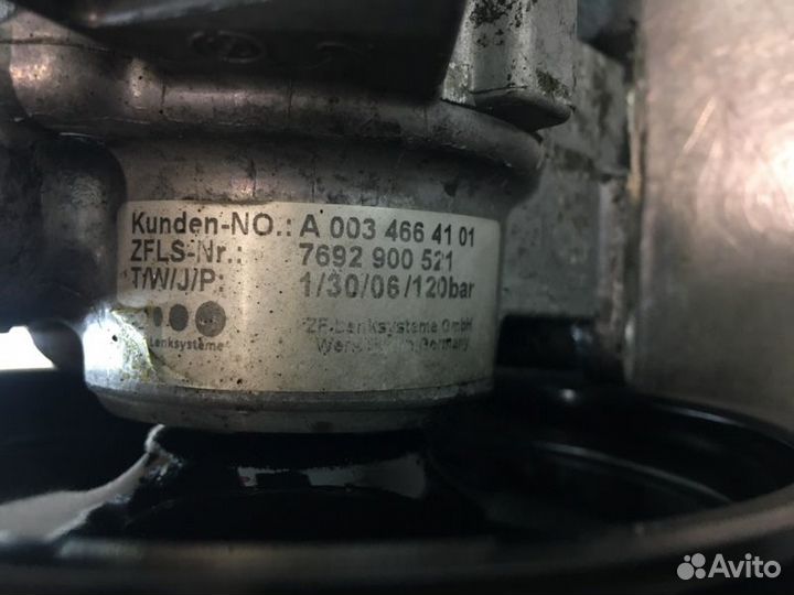 Насос гидроусилителя руля Mercedes C-Class W203