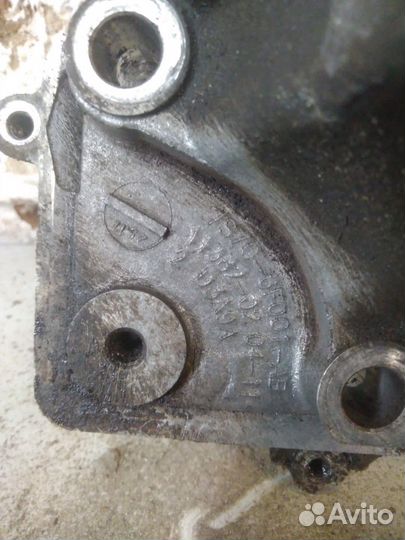 Опора подушки двигателя Ford Focus 3